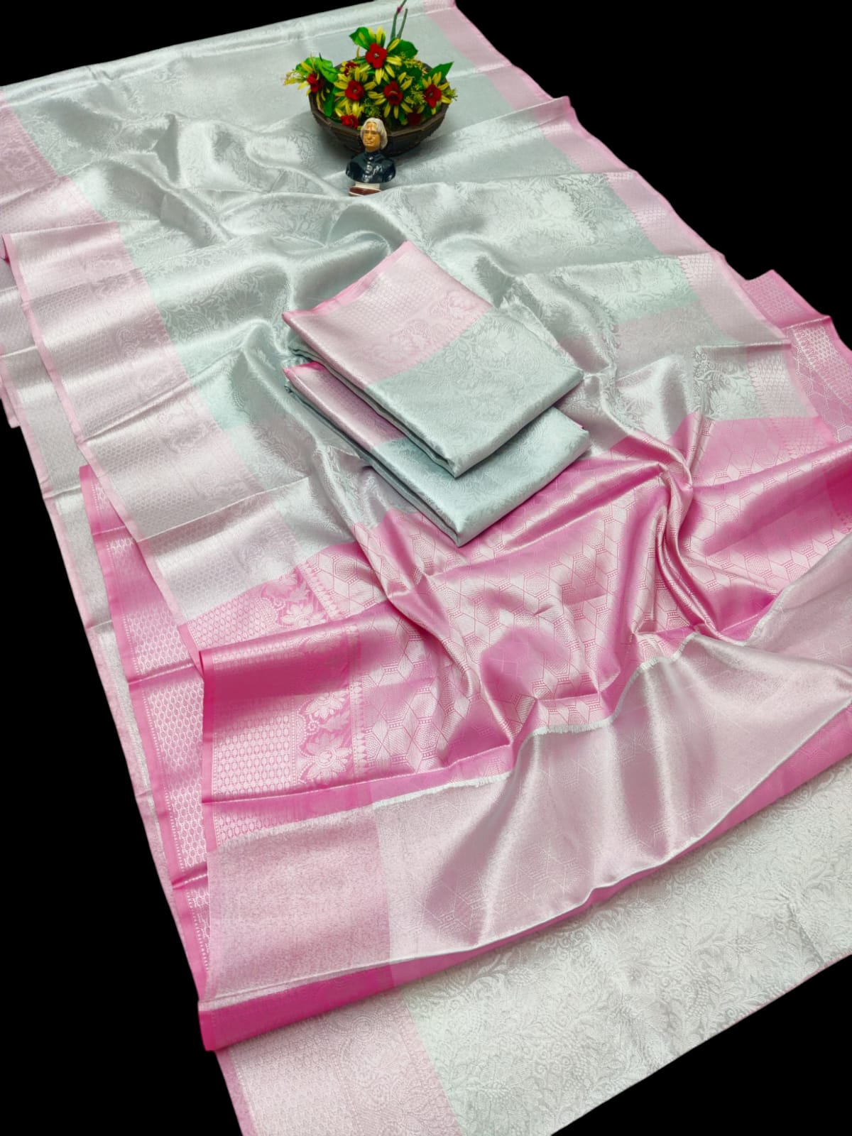 Banarasi Soft Tissue Silk Sarees Gold